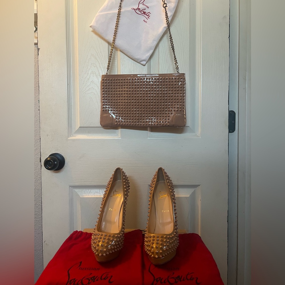 Christian Louboutin Nude Patent Leather Spike Pumps w. Matching Purse